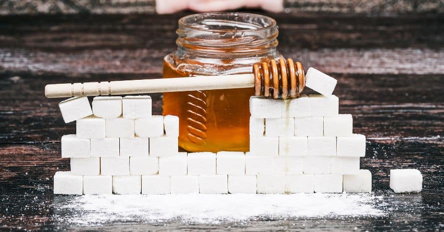 Sugar versus honey in tea